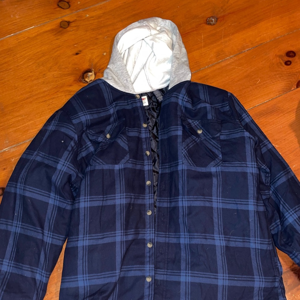 Wrangler authentic long sleeve quilted lined flannel jacket